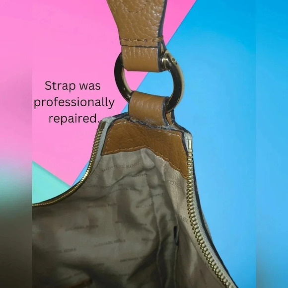 Michael Kors Jet Set Linda Acorn Leather Vanilla Monogram Large Hobo - Picture 11 of 12